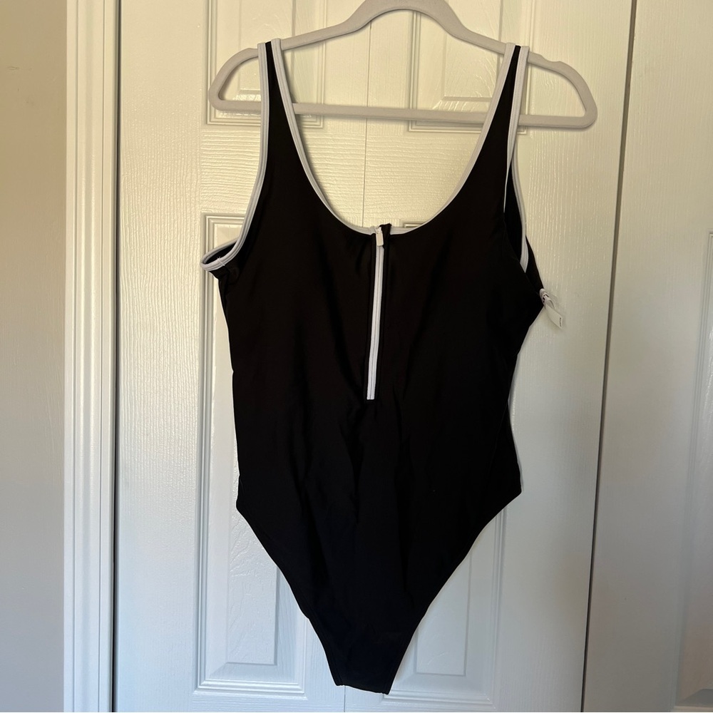 Old Navy XL black Half Zip One Piece Swimsuit, NWT